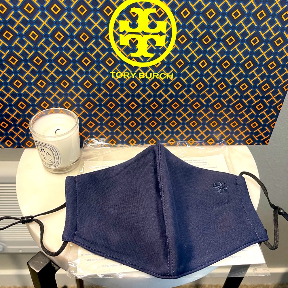 Single Tory Burch Face Mask